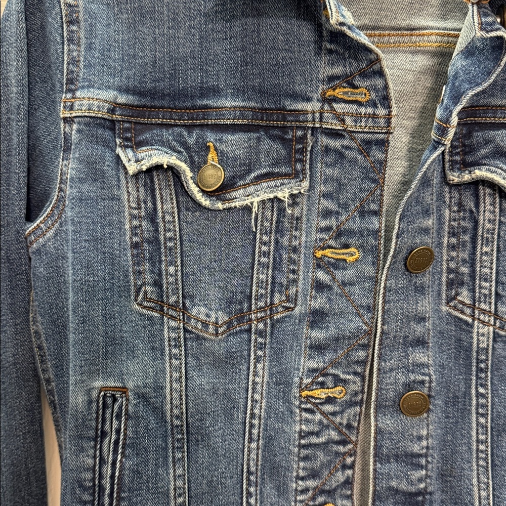 ZARA Distressed Classic Jean Jacket - Picture 6 of 10